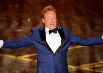 Όσκαρ 2026: Η μπηχτή του Conan O’ Brien για το σκάνδαλο Επστάιν - «Στη Βρετανία τουλάχιστον συλλαμβάνουν τους παιδόφιλους»