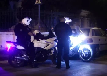 Εξιχνιάστηκε ληστεία σε βάρος ηλικιωμένης σε οικία στο Κολωνάκι