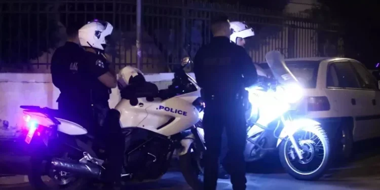 Εξιχνιάστηκε ληστεία σε βάρος ηλικιωμένης σε οικία στο Κολωνάκι