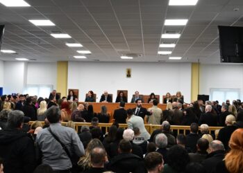 Α. Κουτσόλαμπρος (Πρ. Ολομέλειας Δικηγορικών Συλλόγων) στο ΕΡΤnews Radio 105,8 για δίκη Τεμπών: Δεν μπορούμε να αποκλείσουμε από την αίθουσα τους διαδίκους