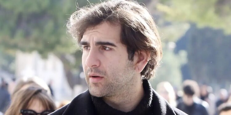 «Έφυγαν άνθρωποι από δίπλα μου λόγω της υπόθεσης του πατέρα μου»