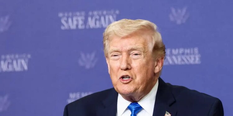 Τραμπ: «Το Ιράν έχει άλλη μια ευκαιρία να σταματήσει τις απειλές του»