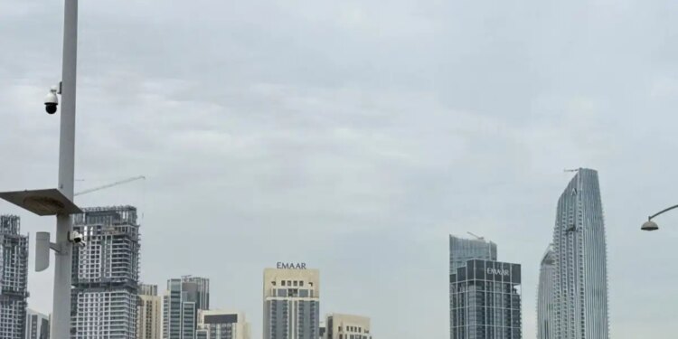 Δραματικές ώρες στο Ντουμπάι: Νερό για 48 ώρες μετά το χτύπημα σε αγωγό – 8 νεκροί από την έναρξη του πολέμου στο Ιράν