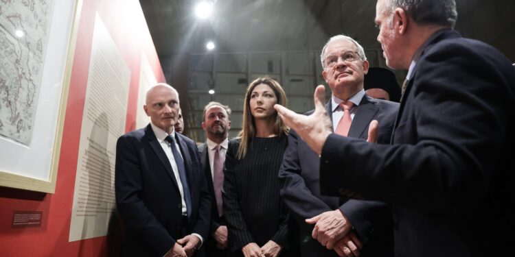 Εγκαίνια στην έκθεση για τα 200 χρόνια από την έξοδο του Μεσολογγίου - ΠτΔ: Επιλογή των αδούλωτων ανθρώπων να ζήσουν ελεύθεροι ή να πεθάνουν ελεύθεροι - ertnews.gr