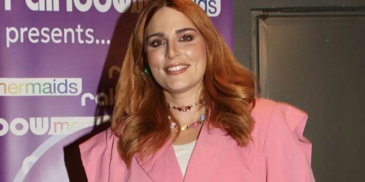 Είχα θυμό με τη μητέρα μου γιατί έλειπε πολύ όταν ήμουν μικρή