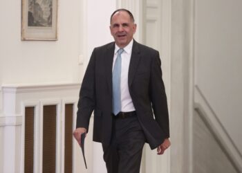 Επίσκεψη Γεραπετρίτη στην Ανατολική Λιβύη: Ενδιαφέρον της Βεγγάζης να συμμετέχει στις συνομιλίες περί υιοθέτησης θαλασσίων ζωνών - ertnews.gr