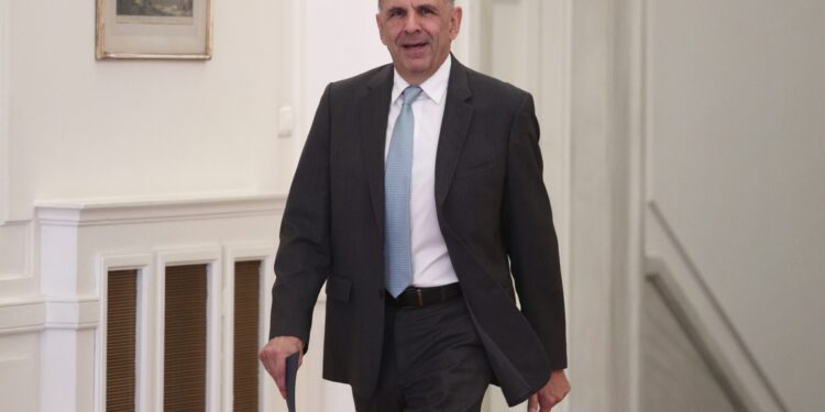 Επίσκεψη Γεραπετρίτη στην Ανατολική Λιβύη: Ενδιαφέρον της Βεγγάζης να συμμετέχει στις συνομιλίες περί υιοθέτησης θαλασσίων ζωνών - ertnews.gr