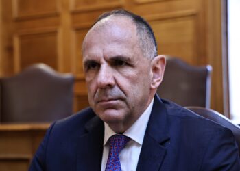 Στη Μονάδα Διαχείρισης Κρίσεων του ΥΠΕΞ ο Γιώργος Γεραπετρίτης