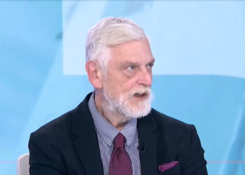 Γ. Λοβέρδος στο ΕΡΤnews: Είμαστε σε καθεστώς απόλυτης αβεβαιότητας μετά το χτύπημα στο ελληνόκτητο πλοίο