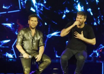 «Εδώ και καιρό δεν είμαι κοντά με τον Μαζωνάκη, δεν ξέρω αν θα του δώσω τραγούδια μου στις νέες του δουλειές»