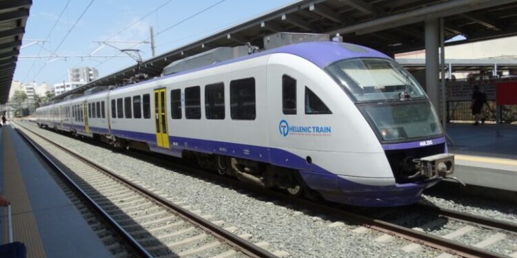 Hellenic Train: Διακοπές και καθυστερήσεις δρομολογίων λόγω της πυρκαγιάς στη Λιοσίων