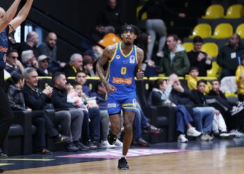 Καταιγιστικό το Περιστέρι, πέρασε άνετα από το Μαρούσι (hls) - www.ertsports.gr