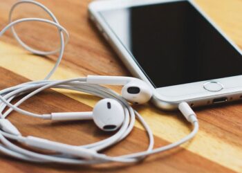 &theta;ύ&rho;&alpha; &alpha;&kappa;&omicron;&upsilon;&sigma;&tau;&iota;&kappa;ώ&nu; 3.5 mm