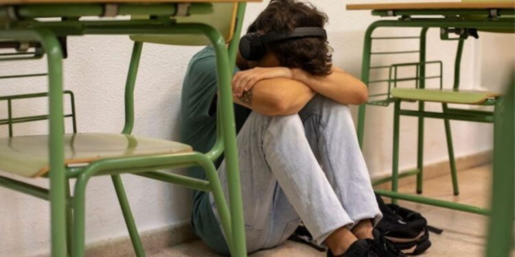 Πρόεδρος ΟΛΜΕ στο ΕΡΤnews Radio 105,8: To bullying μεταφέρθηκε από τις σχολικές αυλές στις πλατείες