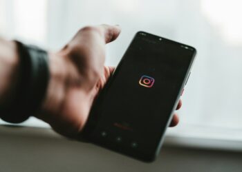 Instagram: Καταργεί «διακριτικά» την κρυπτογράφηση στα προσωπικά μηνύματα – Τι σημαίνει αυτό για τους χρήστες
