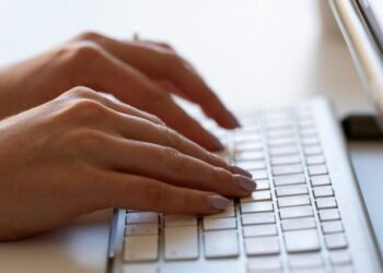 Νομοσχέδιο για πιο γρήγορο και αξιόπιστο ίντερνετ, λιγότερη γραφειοκρατία και πιο σύγχρονες ψηφιακές υπηρεσίες