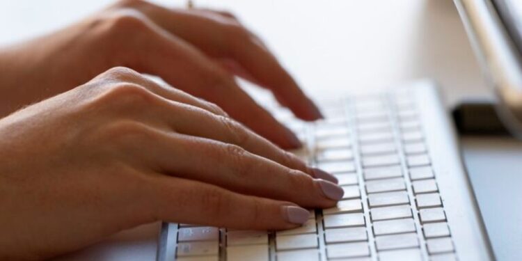 Νομοσχέδιο για πιο γρήγορο και αξιόπιστο ίντερνετ, λιγότερη γραφειοκρατία και πιο σύγχρονες ψηφιακές υπηρεσίες