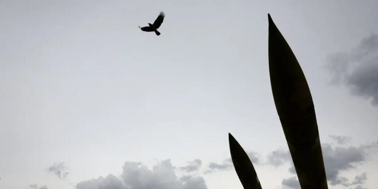 Οι Φρουροί της Επανάστασης απειλούν με επιθέσεις σε αμερικανικές εταιρείες στη Μέση Ανατολή από την 1 Απριλίου