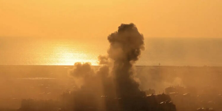 Μέση Ανατολή: Νέες απειλές Τραμπ για τα Στενά του Ορμούζ - Εκρήξεις σε Τελ Αβίβ και Τεχεράνη