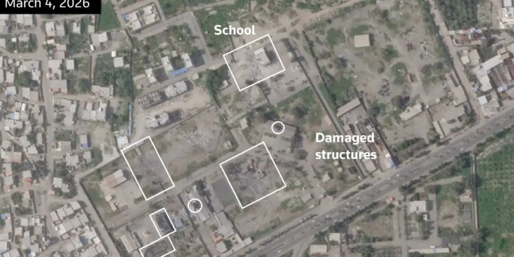 Νέο βίντεο δείχνει πύραυλο Tomahawk των ΗΠΑ να πλήττει στόχο των Φρουρών της Επανάστασης στο Ιράν, δίπλα στο σχολείο θηλέων