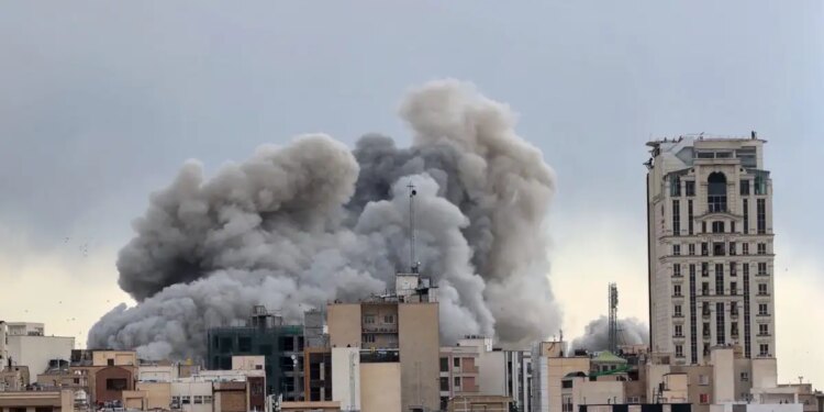 Axios: Η επιχείρηση ΗΠΑ - Ισραήλ κατά του Ιράν ενδέχεται να διαρκέσει μέχρι τον Σεπτέμβριο