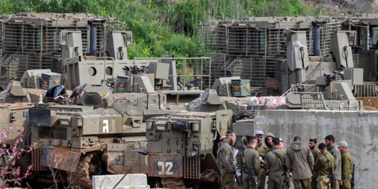 Μέση Ανατολή: Οι ΗΠΑ σφίγγουν τον κλοιό γύρω από το Ιράν – Οι χώρες του Κόλπου ετοιμάζονται να στηρίξουν τον Τραμπ – Live οι εξελίξεις