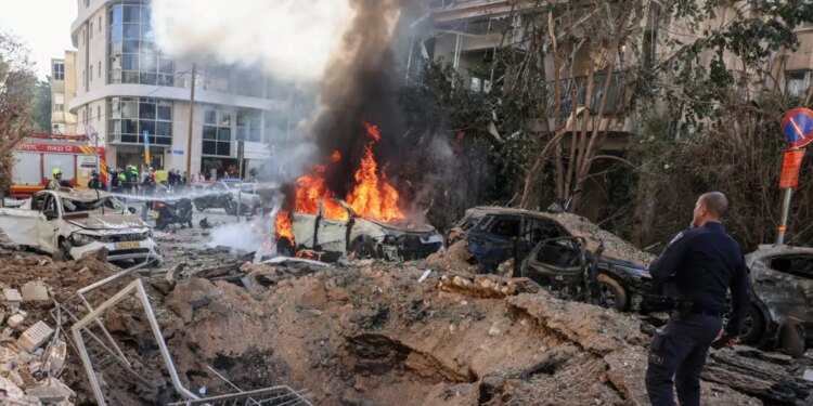 Ιρανός αξιωματούχος: Η Τεχεράνη θα αποφασίσει πότε θα λήξει ο πόλεμος – Έχουμε επαρκές οπλοστάσιο