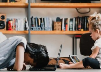 Burnout διαρκείας: Γιατί νιώθουμε κουρασμένοι χωρίς προφανή λόγο