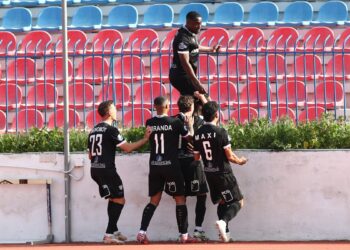 Η Καλαμάτα επέστρεψε πανηγυρικά στη Super League μετά από 26 χρόνια - www.ertsports.gr