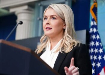 Η Ισπανία θα συνεργαστεί με τον αμερικανικό στρατό, λέει η εκπρόσωπος του Λευκού Οίκου Καρολάιν Λέβιτ