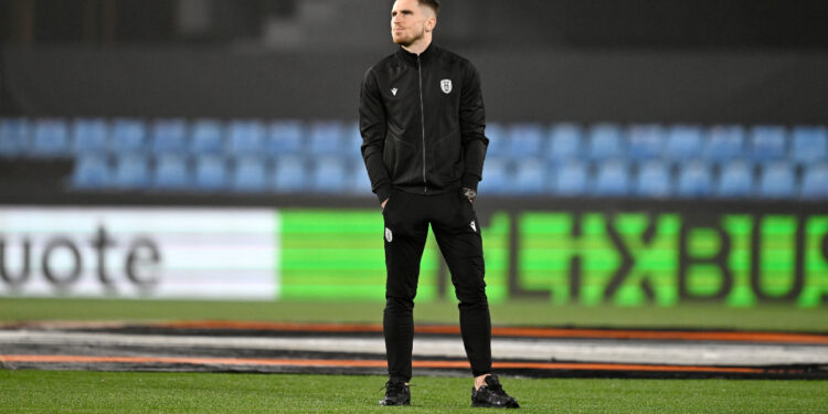 Περιμένουν τα αποτελέσματα των εξετάσεων του Κένι στον ΠΑΟΚ - www.ertsports.gr