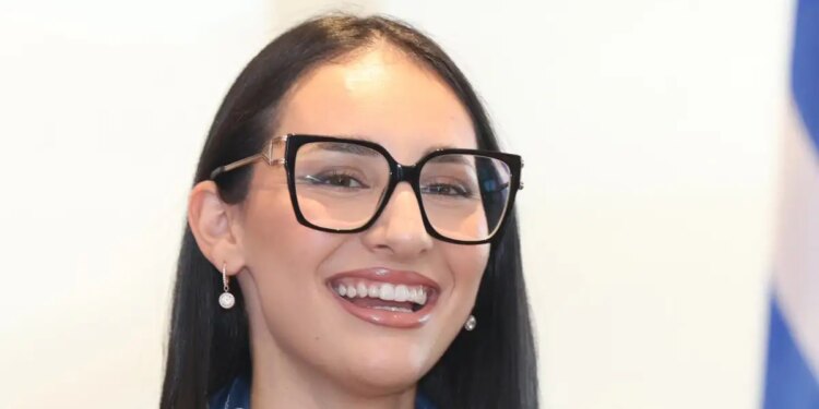 Klavdia: Συνεργασία έκπληξη με superstar της Ινδίας