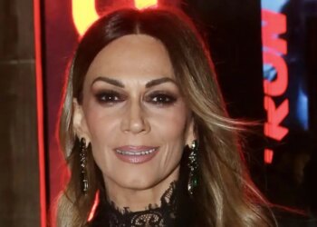 Η Μαρινέλλα ήταν μια αιώνια έφηβη, «έφυγε» όπως ήθελε με ένα μικρόφωνο στο χέρι