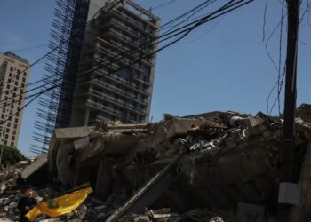 Έφτασαν στη Μέση Ανατολή 2.500 Αμερικανοί πεζοναύτες - Για «λίγο ακόμη» ο πόλεμος λέει ο Βανς - Εκδίκηση υπόσχεται το Ιράν με τους Χούθι στο πλευρό του