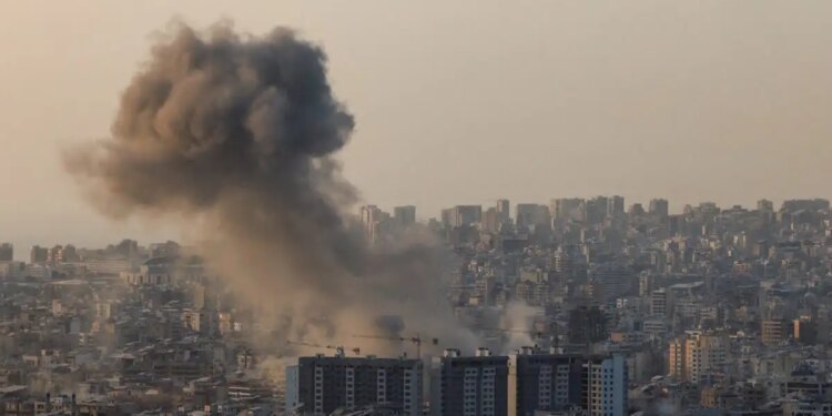 Μέση Ανατολή: Ισραηλινό σφυροκόπημα στην Τεχεράνη - Το Ιράν εκτόξευσε πυραύλους κατά της βάσης Ντιέγκο Γκαρσία στον Ινδικό Ωκεανό