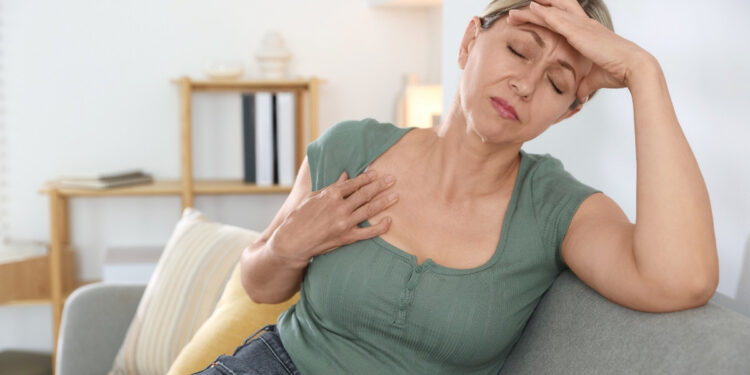 Η πρόωρη εμμηνόπαυση αυξάνει τον καρδιακό κίνδυνο κατά 40%