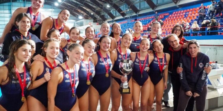 Χατζηδάκης: «Το πρωτάθλημα μάς δίνει κίνητρο για περισσότερες επιτυχίες» - www.ertsports.gr