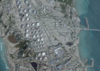 Νησί Χαργκ: «Πλήξαμε πάνω από 90 στρατιωτικούς στόχους» λένε οι ΗΠΑ - «Να αιχμαλωτίσουμε τους Αμερικανούς στρατιώτες στις βάσεις τους», νέες απειλές από την Τεχεράνη