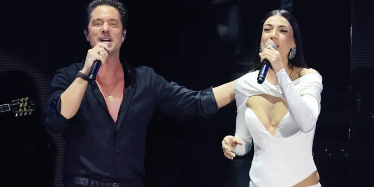 Η Ήβη Αδάμου ευχαρίστησε δημοσίως τον Νίκο Οικονομόπουλο για την επιτυχημένη συνεργασία τους