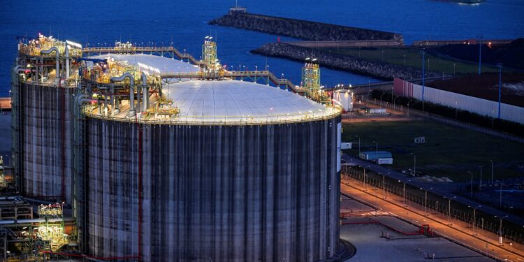 Μεγάλη άνοδος στην τιμή του πετρελαίου μετά το πλήγμα στο Ιράν