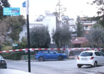 Πεύκη: Εξουδετερώθηκε η οβίδα του Β’ Παγκοσμίου Πολέμου – Τα παιδιά που την εντόπισαν την κλώτσησαν και την μετέφεραν με τα χέρια τους