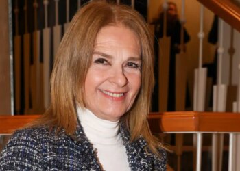Την Αλίκη Βουγιουκλάκη αγαπούσα πάρα πολύ, ήταν πολύ ζεστή και τρυφερή μαζί μου