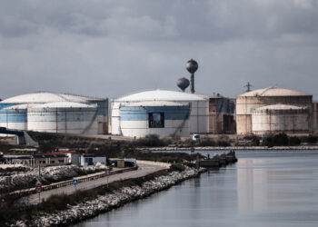 Πετρέλαιο: Παραμένουν οι υψηλές τιμές καθώς μαίνεται ο πόλεμος στο Ιράν