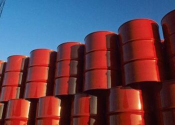 Άλμα έως 13% στις τιμές πετρελαίου μετά την κλιμάκωση στη Μέση Ανατολή – Πάνω από 80 δολάρια το βαρέλι