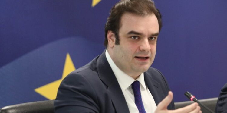 Κυριάκος Πιερρακάκης για μέτρα στήριξης: Εφόσον χρειαστεί θα παρέμβουμε ξανά