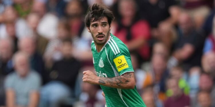 Μάντσεστερ Γιουνάιτεντ και Σίτι ετοιμάζουν μεταγραφικό ντέρμπι 100 εκατομμυρίων για τον Τονάλι - www.ertsports.gr