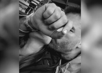 Ο Δημήτρης Αλεξάνδρου ανέβασε μία τρυφερή selfie με την Ρία Ελληνίδου με τις φήμες περί σχέσης να «φουντώνουν»
