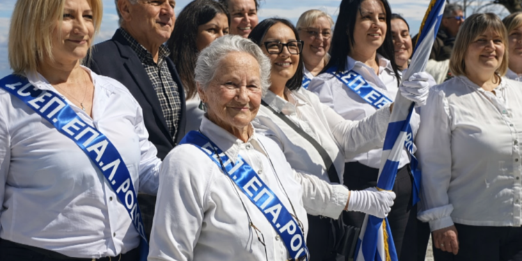 Στα 82 της στην Α’ Λυκείου: Η Σοφία Ρωμνάκη από τη Ρόδο δίνει το δικό της μάθημα ζωής