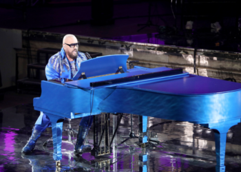Ο βραβευμένος με Grammy Desmond Child στο ERTnews.gr: Ο Παρθενώνας είναι μια προσευχή τυλιγμένη σε μάρμαρο