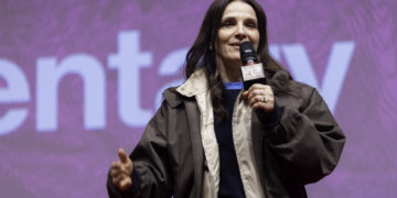 28ο ΦΝΘ: Η Γαλλίδα σταρ Ζιλιέτ Μπινός παρουσίασε το ντοκιμαντέρ της “Ιn-I In Motion”- «Υπάρχει μια ιστορία που θέλω να μοιραστώ με τον κόσμο»